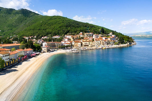 Foil Lessons with Foil Drive: Istrien 01. - 13. Juni 2026 - FOILRIDERS SHOP